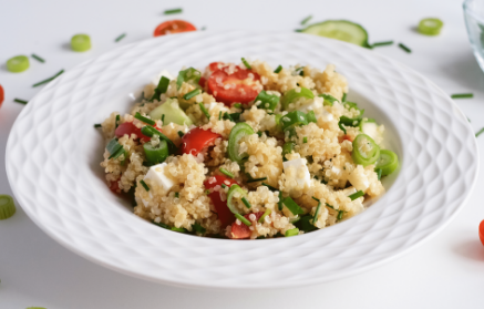 Fitness recept: Tabbouleh salata sa svježim začinskim biljem i kvinojom