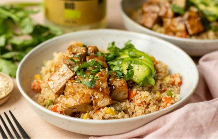 Fitness recept: Kvinoja s pirjanim tofuom, povrćem i avokadom