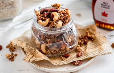 Fitness recept: Hrskava granola s orašastim plodovima i kvinojom